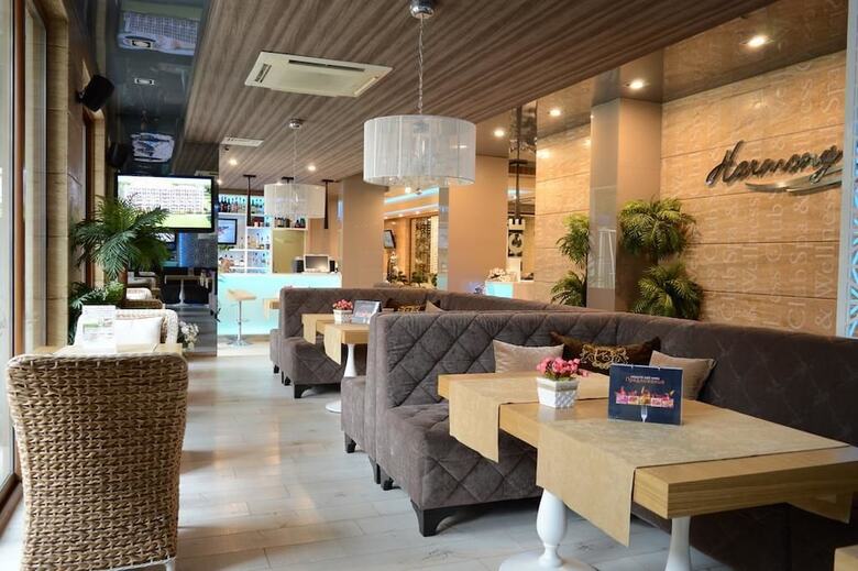 Hotel Harmony Suites 2&3