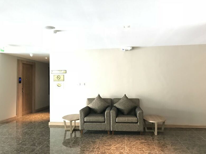 May Hotel