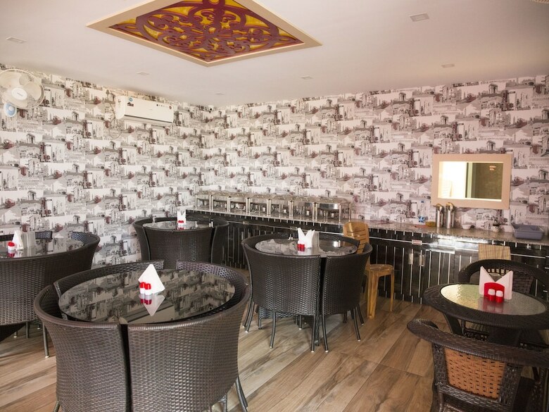 Oyo 5005 Shree Anaya Boutique Hotel