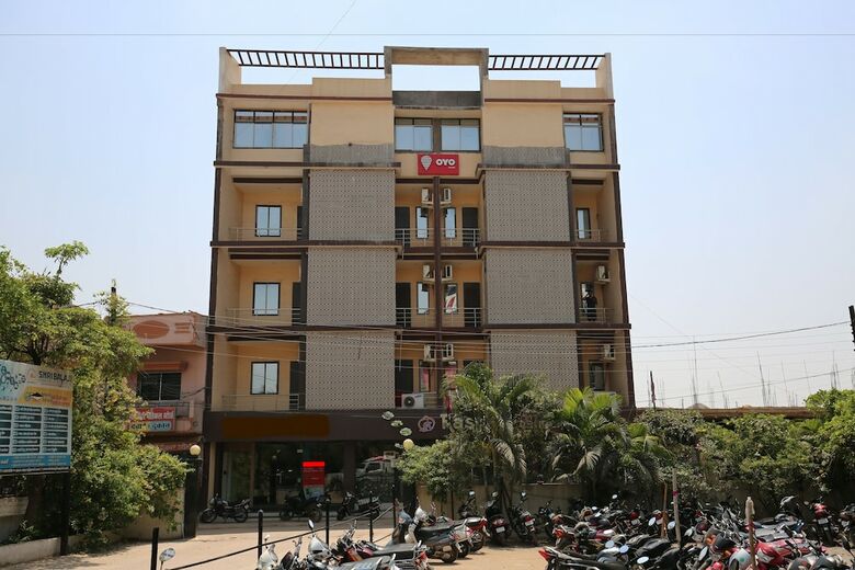 Oyo 4154 Hotel Pearl