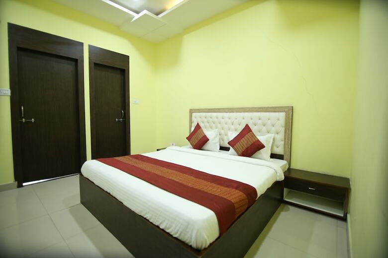 Oyo 4154 Hotel Pearl