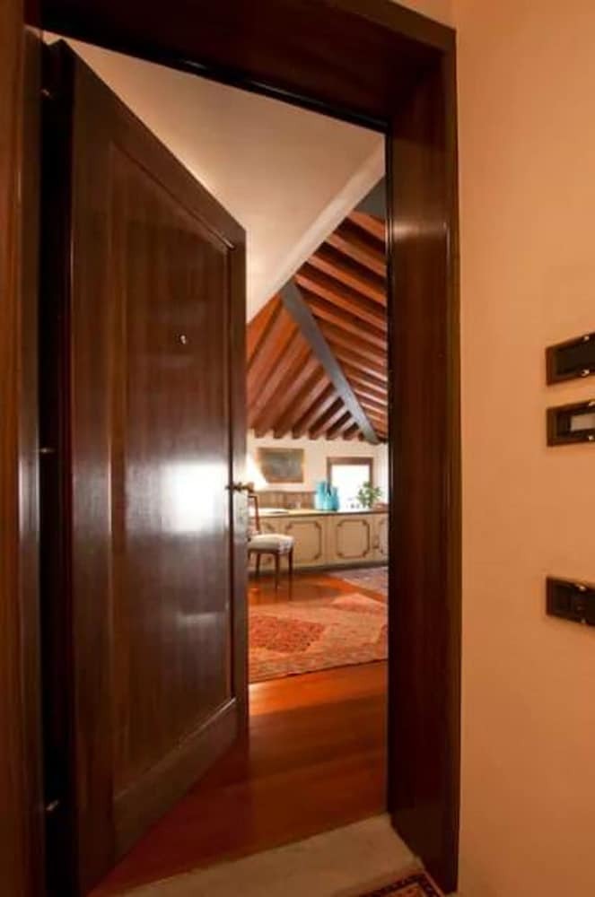 Apartment Deluxe Via Isola Di Mezzo