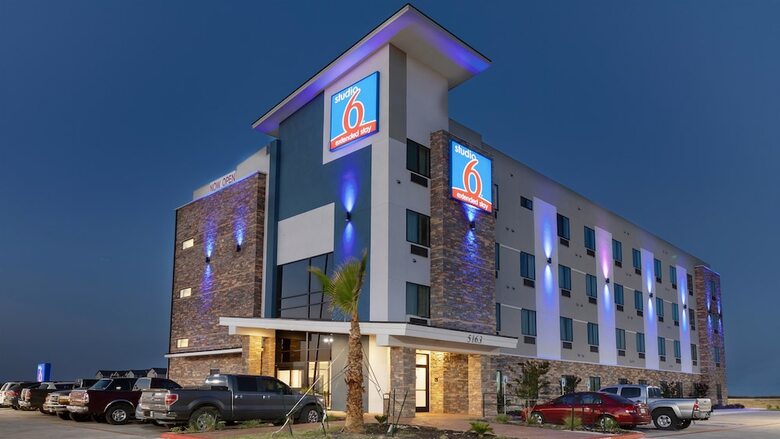 Aparthotel Studio 6 Buda, Tx