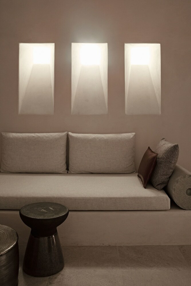 Istoria Hotel