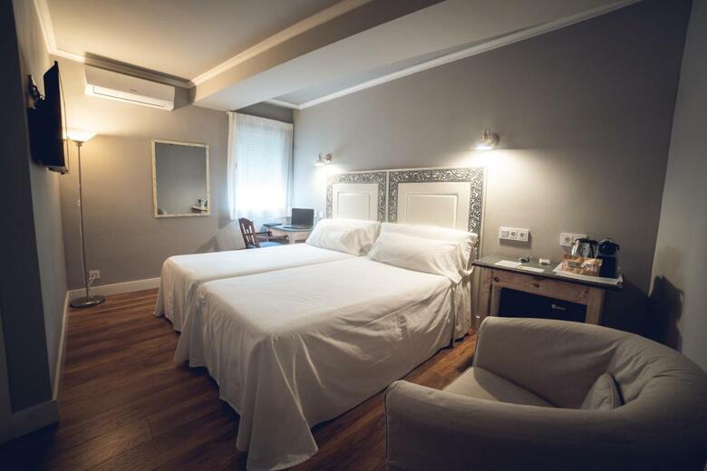 Hostal Los Casta�uelos