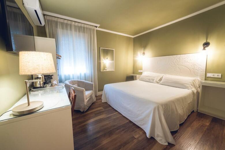 Hostal Los Casta�uelos