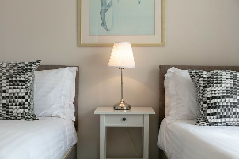 Elms Way - Donnini Apartments