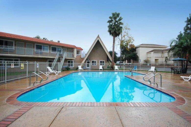 Motel Quality Inn & Suites Thousand Oaks - Us101