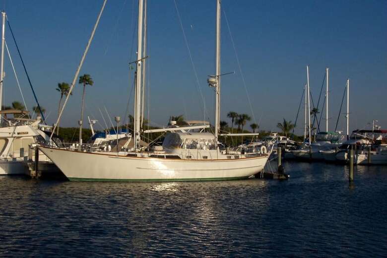Dream Lover Boat And Breakfast