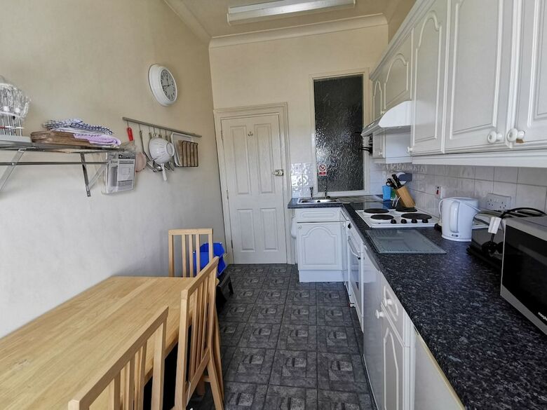 Fernhurst Holiday Apartments