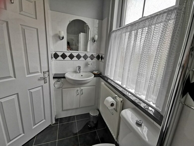Fernhurst Holiday Apartments