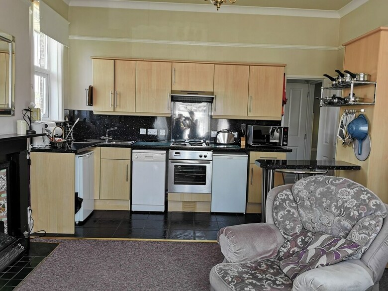 Fernhurst Holiday Apartments