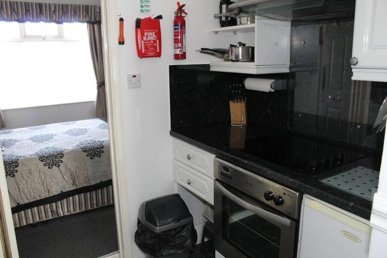 Fernhurst Holiday Apartments