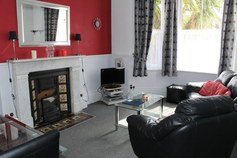 Fernhurst Holiday Apartments