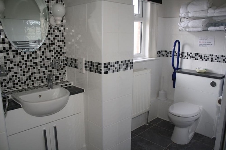Fernhurst Holiday Apartments