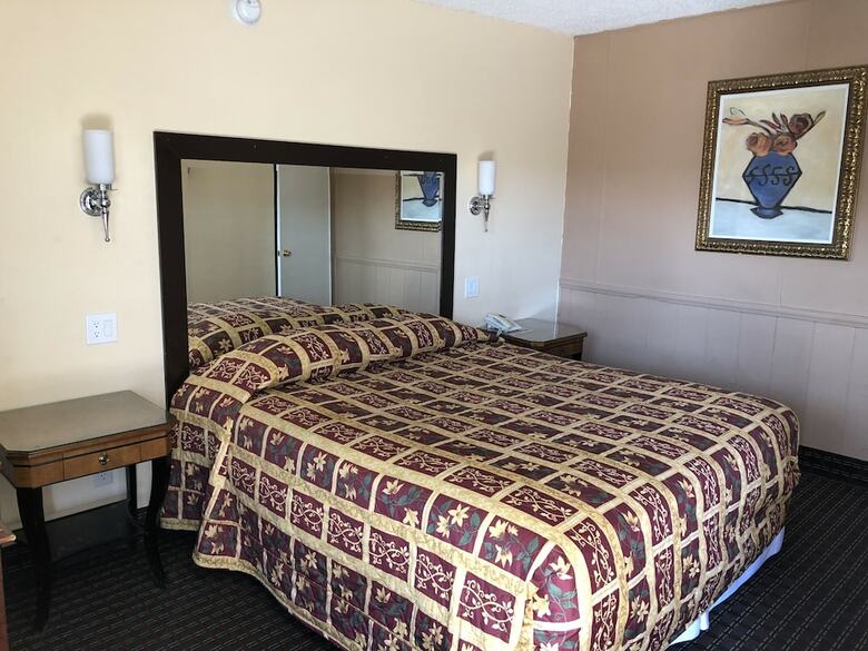 A Fisher's Inn Motel