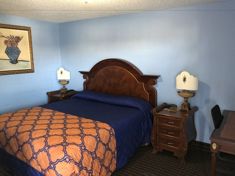 A Fisher's Inn Motel
