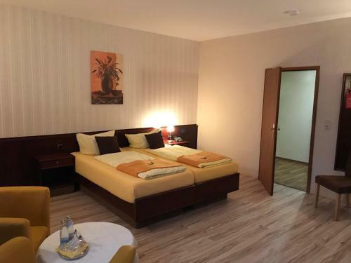 Hotel Sch�ne Aussicht