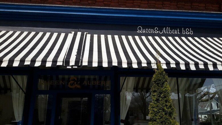 Queen & Albert Bed & Breakfast