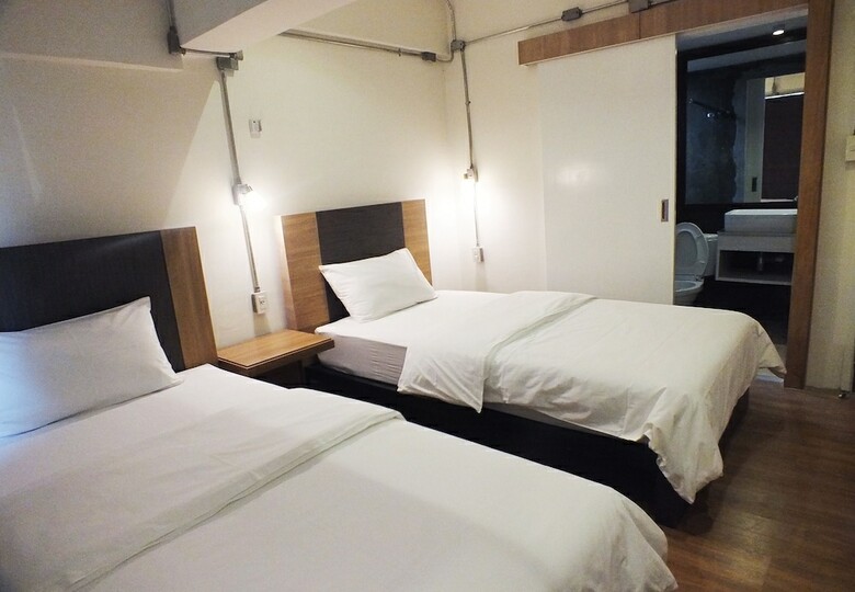Hostal 09 Hostel