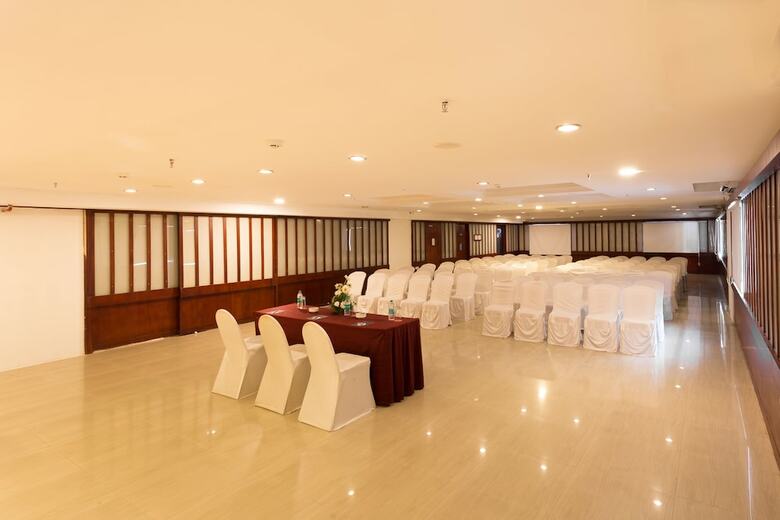 Zip By Spree Hotel Mangala International