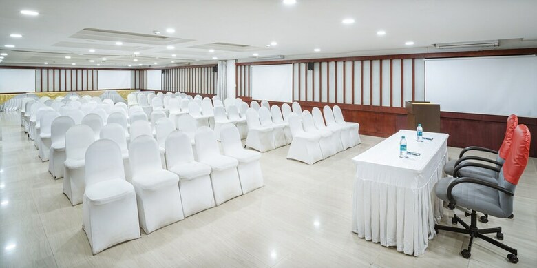 Zip By Spree Hotel Mangala International
