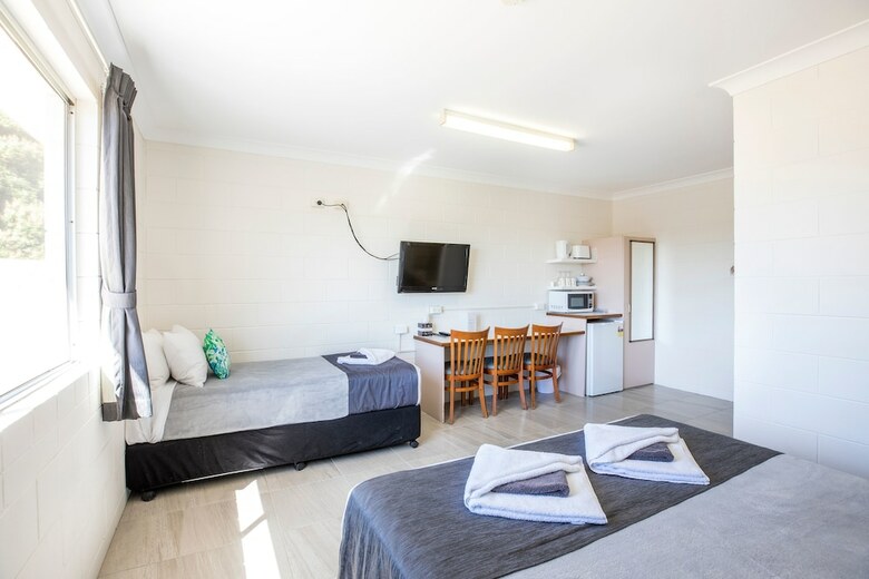 Banjo Paterson Motor Inn