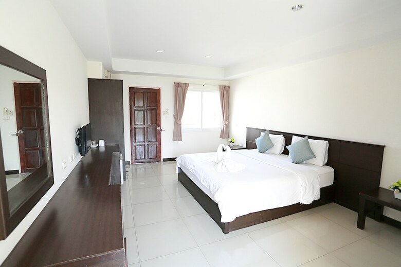 Hotel Weerawan Place
