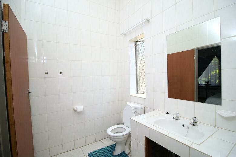 Hotel Waterfall Guesthouse