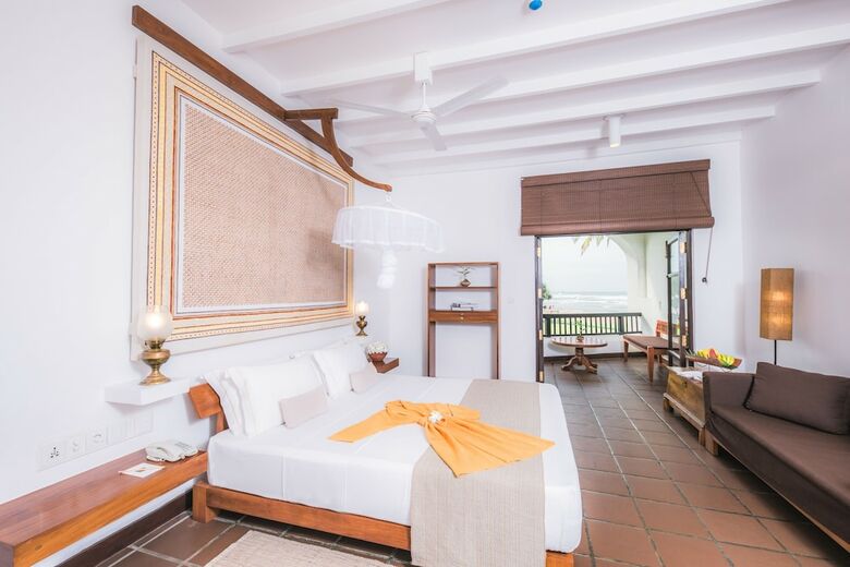 Hotel Heritance Ayurveda (all Meals + Ayurveda)