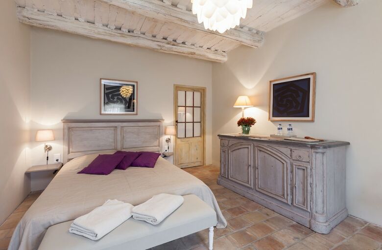 Hotel La Louvi�re Des Bruy�res