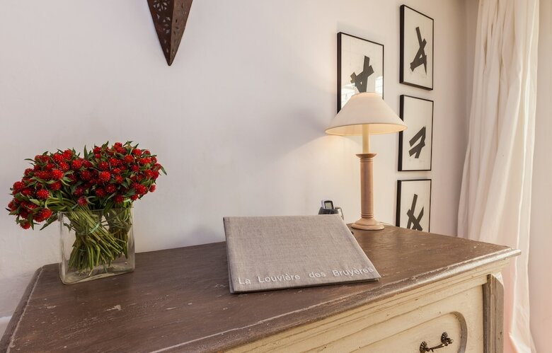 Hotel La Louvi�re Des Bruy�res