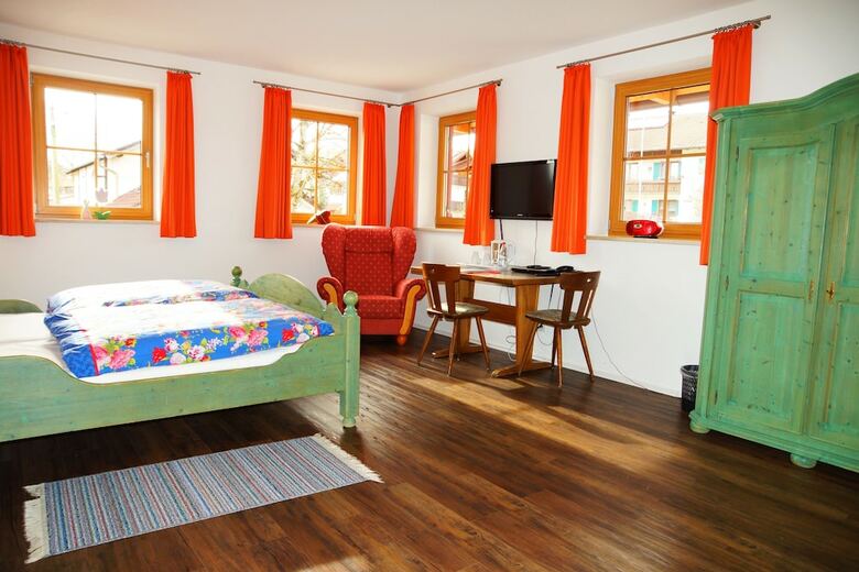 Seehotel Und Appartements Schn�ller