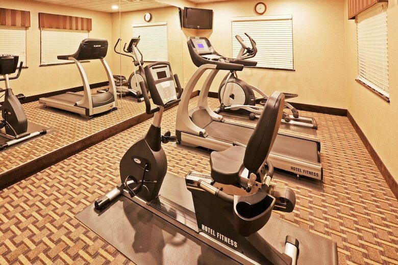 Holiday Inn Express Hotel & Suites Guymon