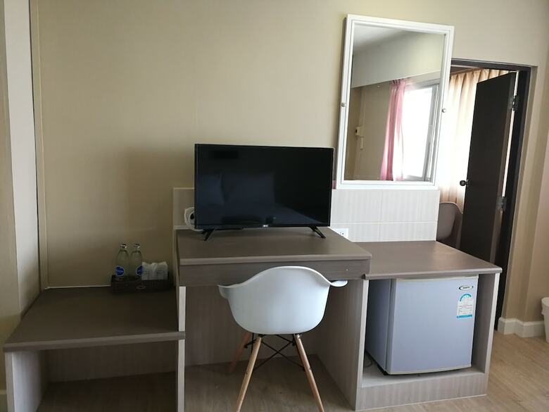 Srivichai Hotel