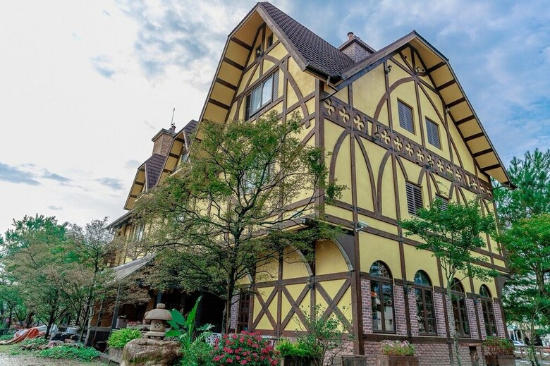 Bed & Breakfast Puli Story House