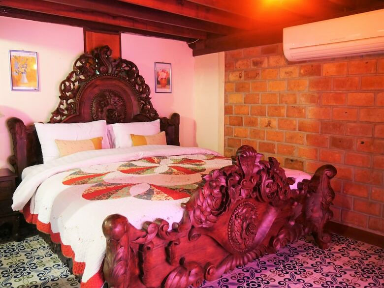Hotel Ruenthai Jong Lux
