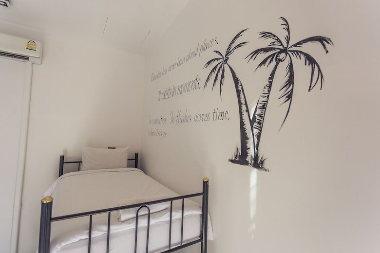 Hostal Paradise Beach Backpackers Hostel