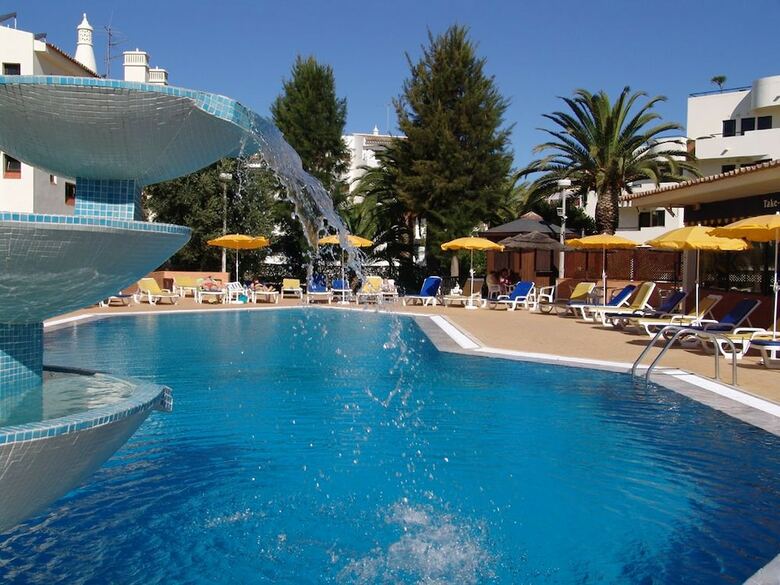 Oceanus Aparthotel