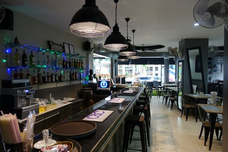 Hotel C&c Residence Bistro Restaurant