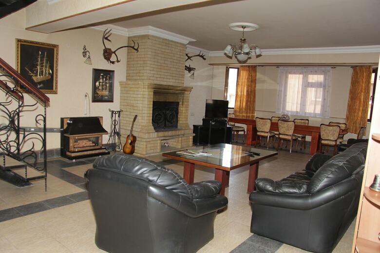 Hostal Rafael Hostel