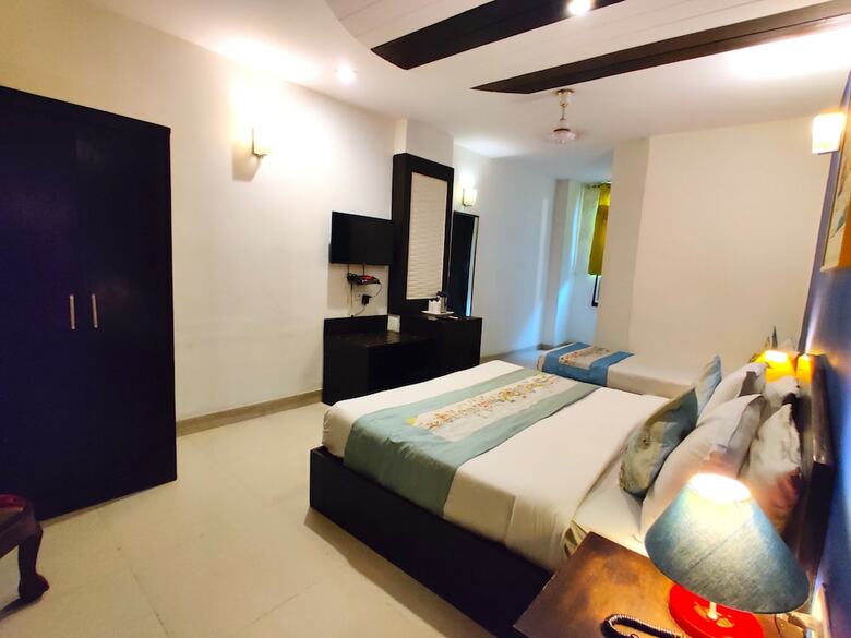 Hotel Unistar