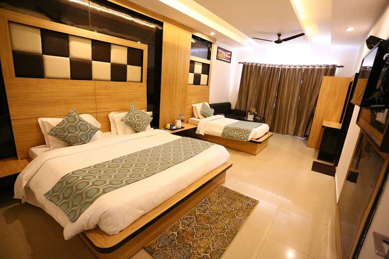 Hotel Maharaja Inn