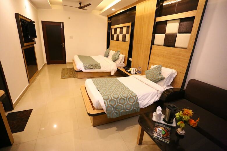 Hotel Maharaja Inn
