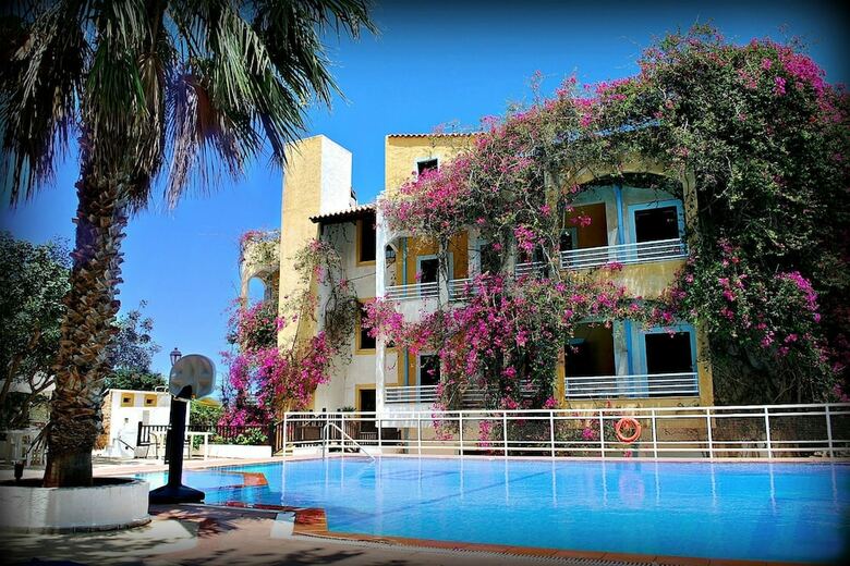 Iliostasi Beach Apartments