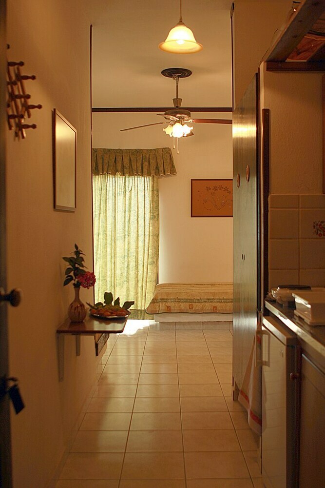 Iliostasi Beach Apartments