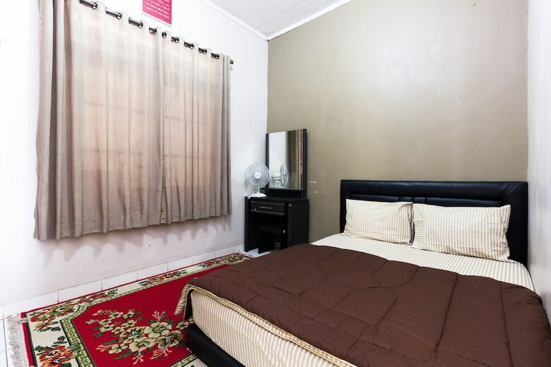 Hotel Pele Backpacker Guesthouse