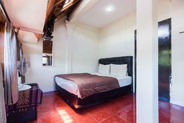 Hotel Pele Backpacker Guesthouse