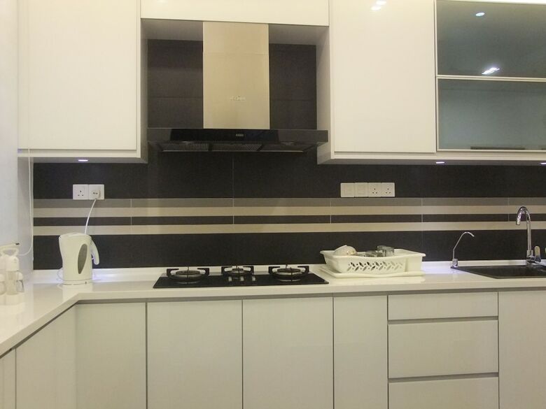 Ibook 1 - Luxury Holiday Homestay
