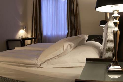 Hotel Schlo� Tremsb�ttel